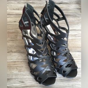 Simple vera vera wang heel size 9